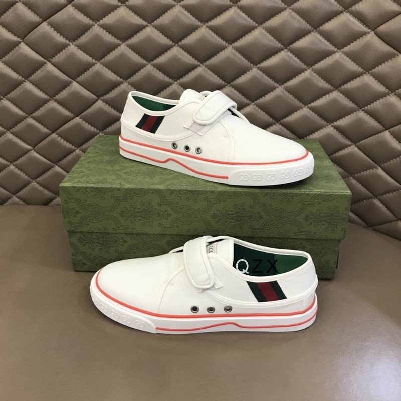 Gucci Men's Shoes 879